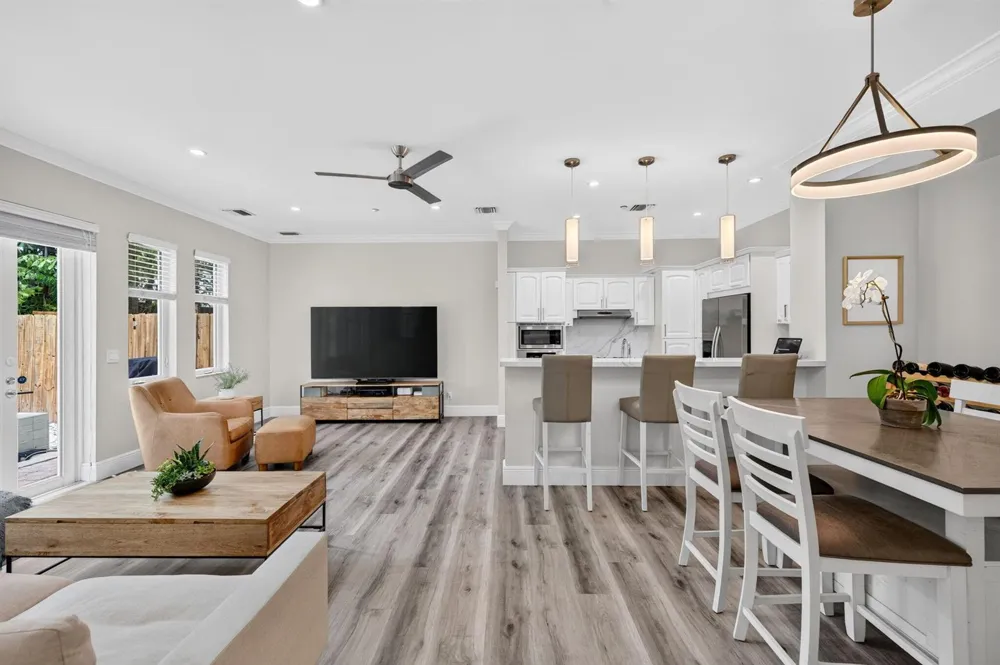 500 NE 17TH AVENUE Fort Lauderdale, FL 33301