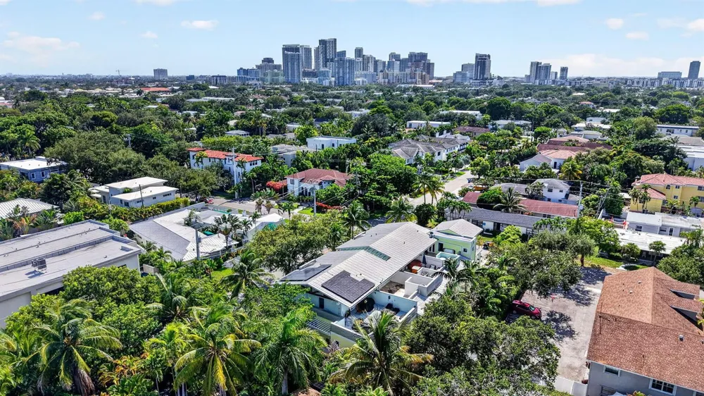 500 NE 17TH AVENUE Fort Lauderdale, FL 33301