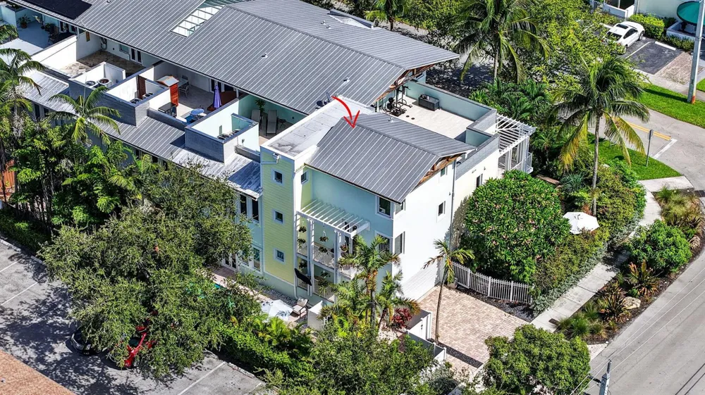 500 NE 17TH AVENUE Fort Lauderdale, FL 33301