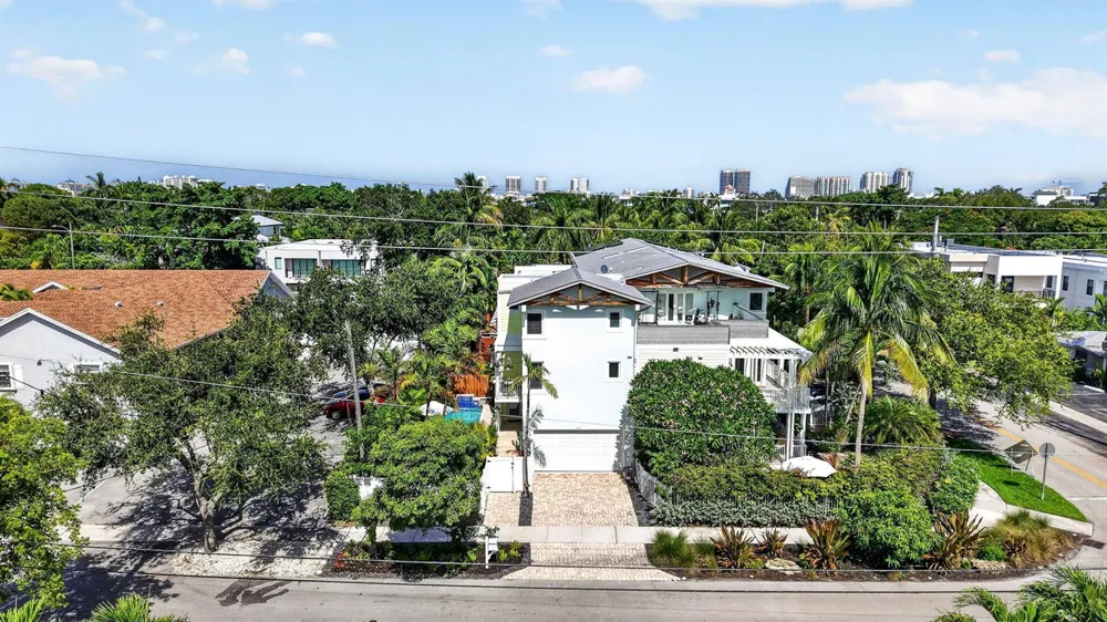 500 NE 17TH AVENUE Fort Lauderdale, FL 33301