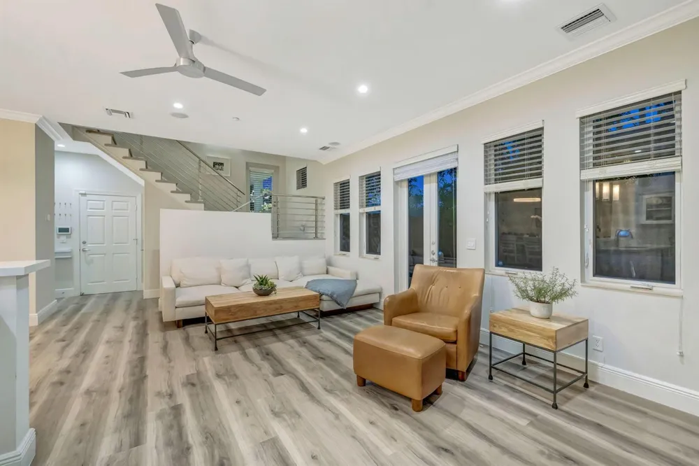 500 NE 17TH AVENUE Fort Lauderdale, FL 33301