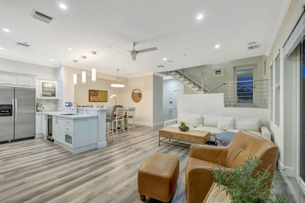500 NE 17TH AVENUE Fort Lauderdale, FL 33301