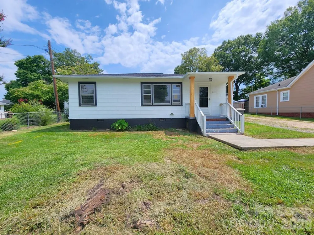 1208 Juniper Avenue Kannapolis, NC 28081