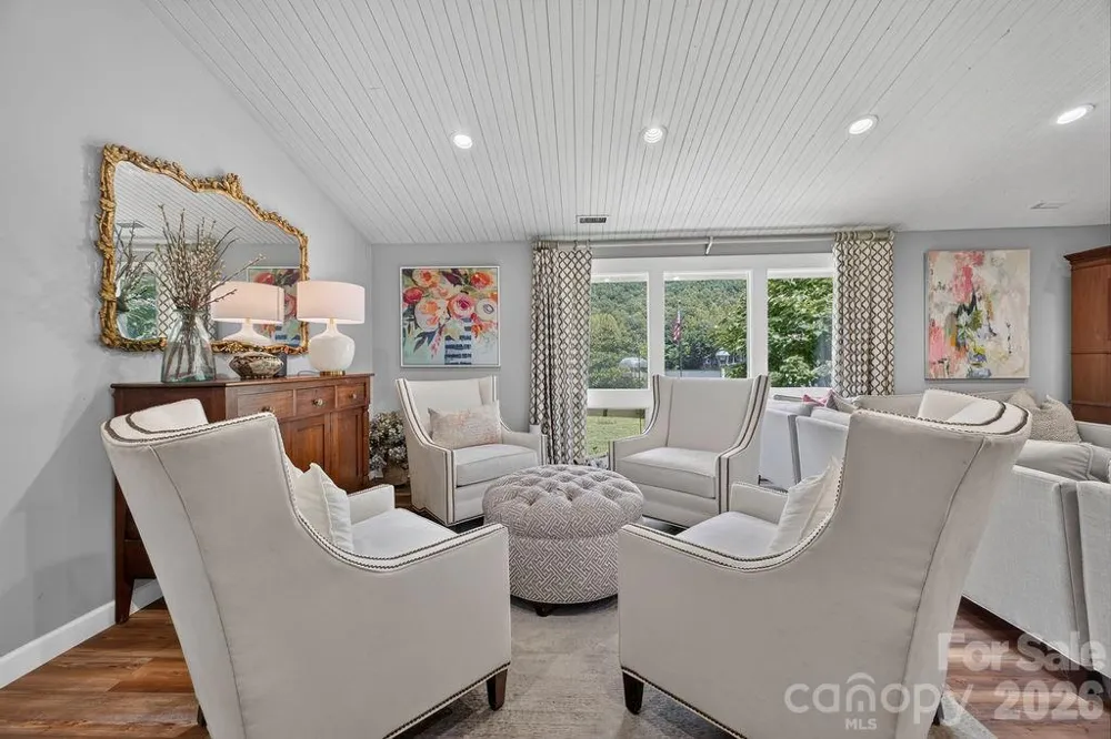 865 Haven Drive Saluda, NC 28773
