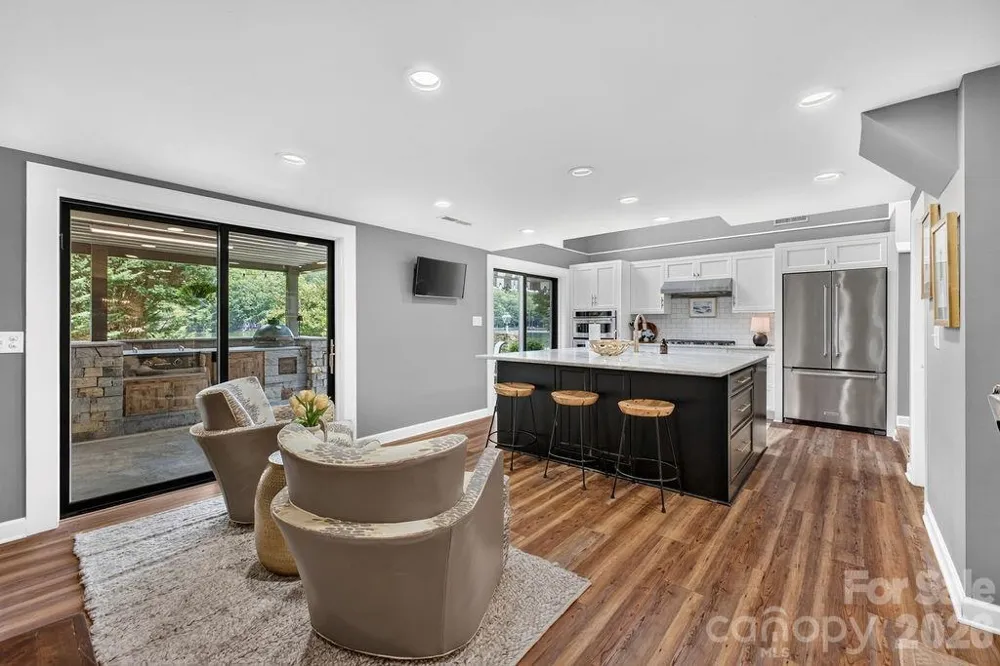 865 Haven Drive Saluda, NC 28773