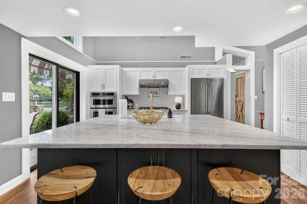 865 Haven Drive Saluda, NC 28773