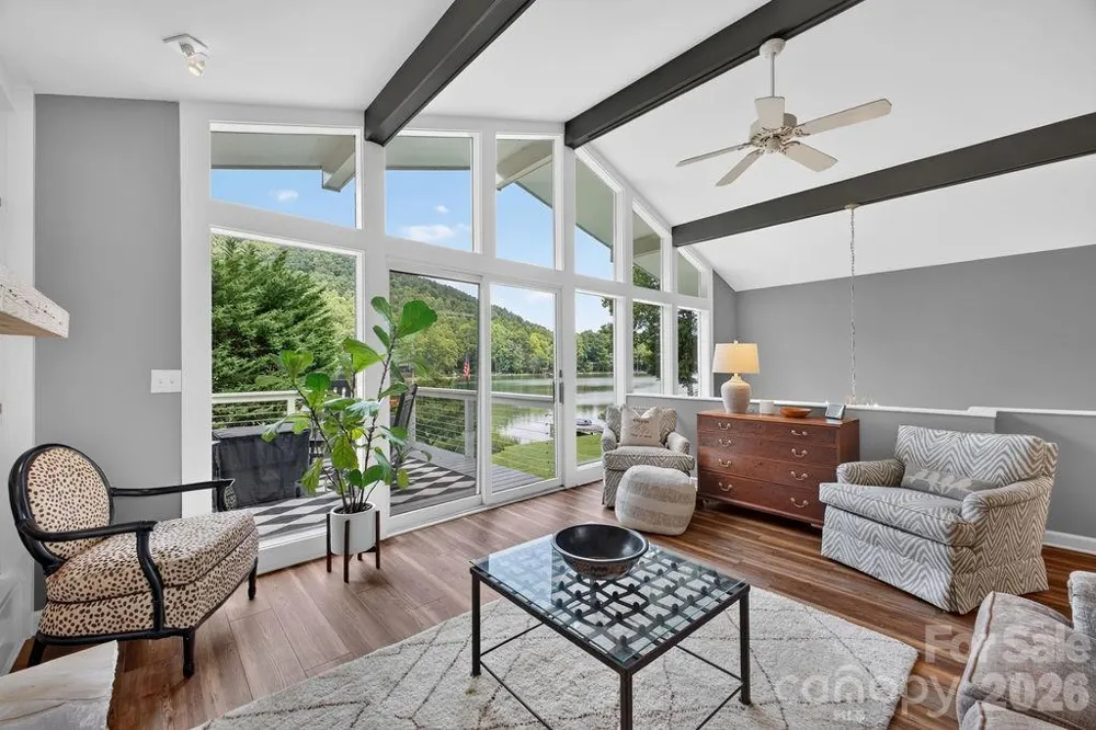 865 Haven Drive Saluda, NC 28773