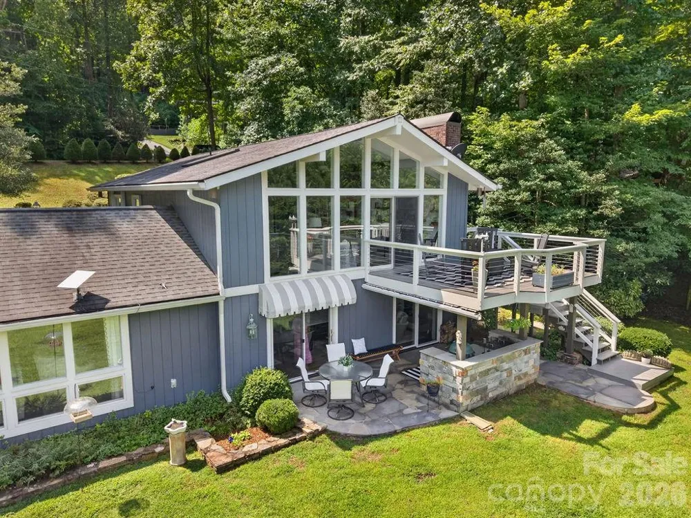 865 Haven Drive Saluda, NC 28773