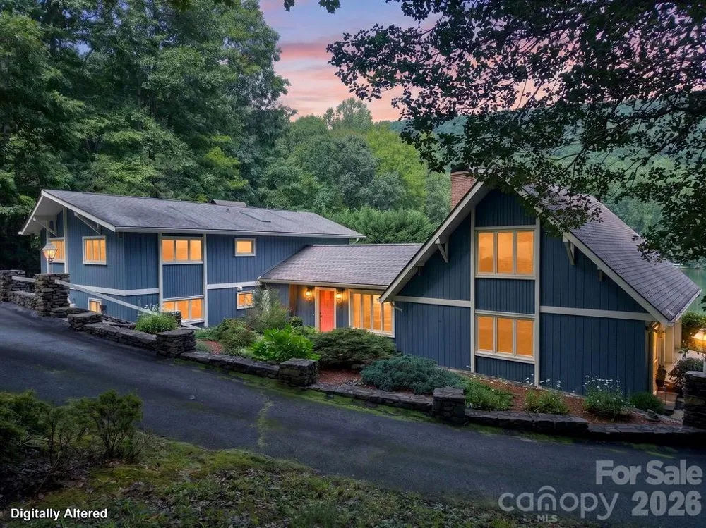 865 Haven Drive Saluda, NC 28773
