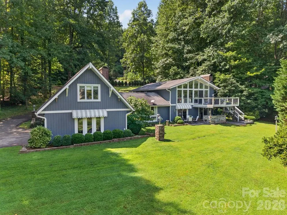 865 Haven Drive Saluda, NC 28773