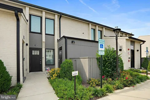19510 VILLAGE WALK DRIVE #1-102