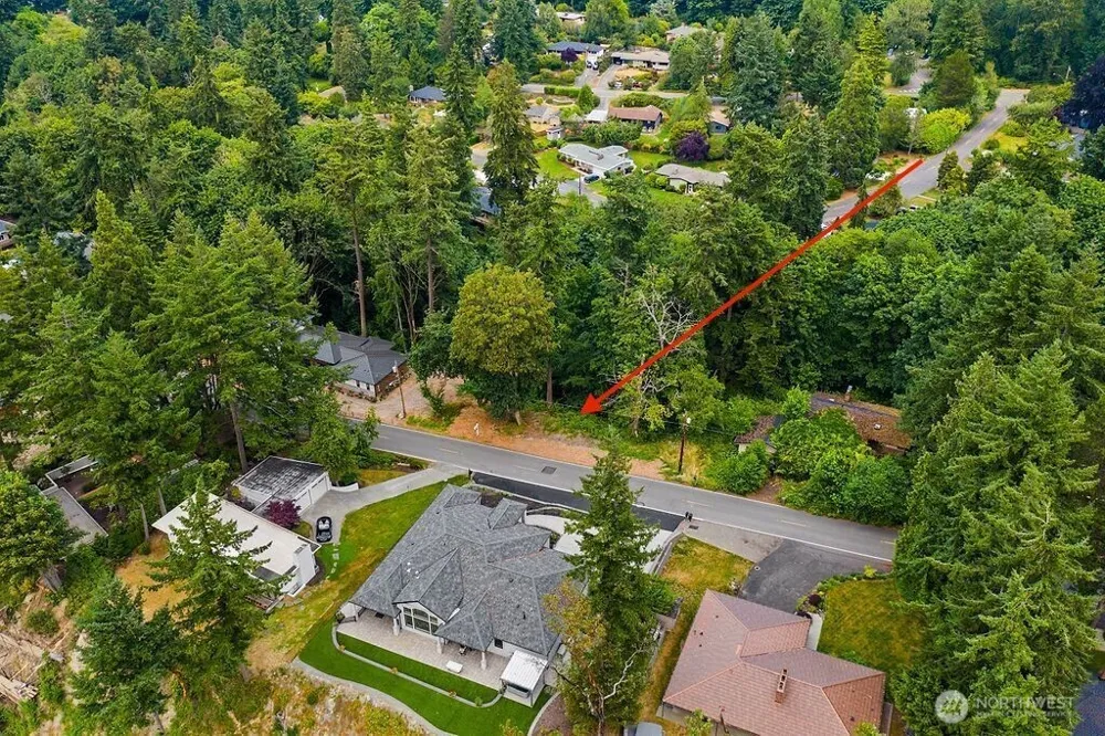 19210 SW Edgecliff Normandy Park, WA 98166