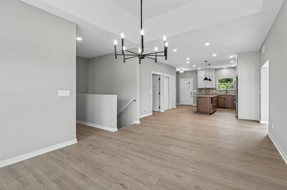 2353 7th Ave E North Saint Paul, MN 55109