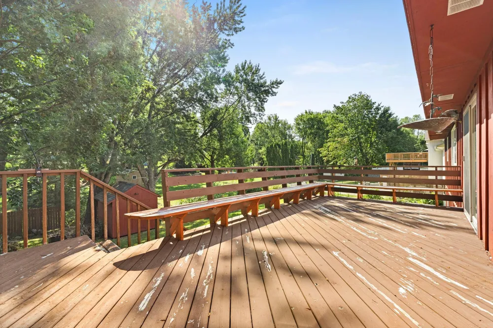 4212 Desoto Street Vadnais Heights, MN 55127