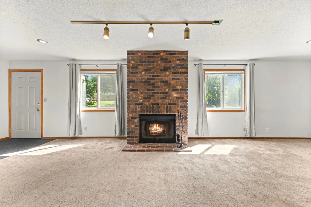 4212 Desoto Street Vadnais Heights, MN 55127