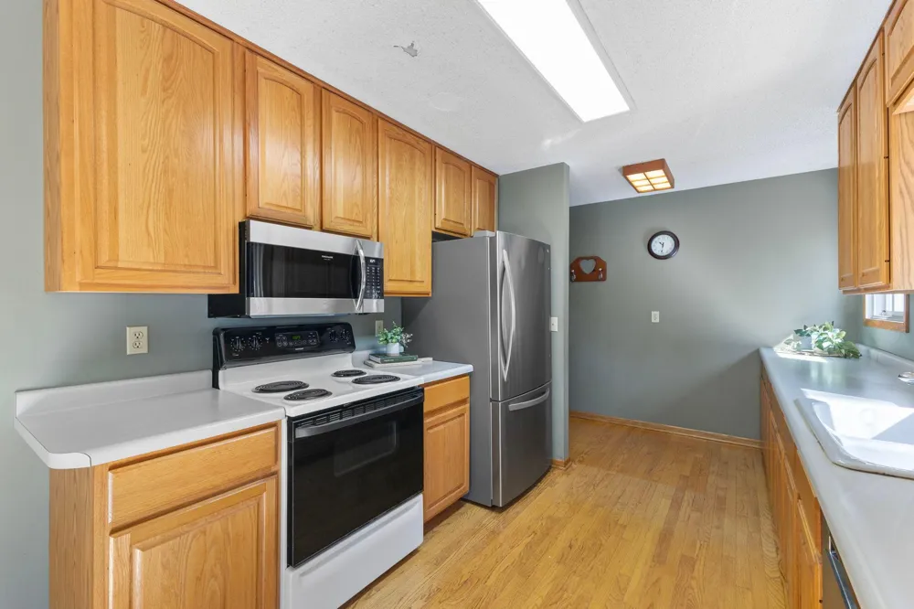4212 Desoto Street Vadnais Heights, MN 55127