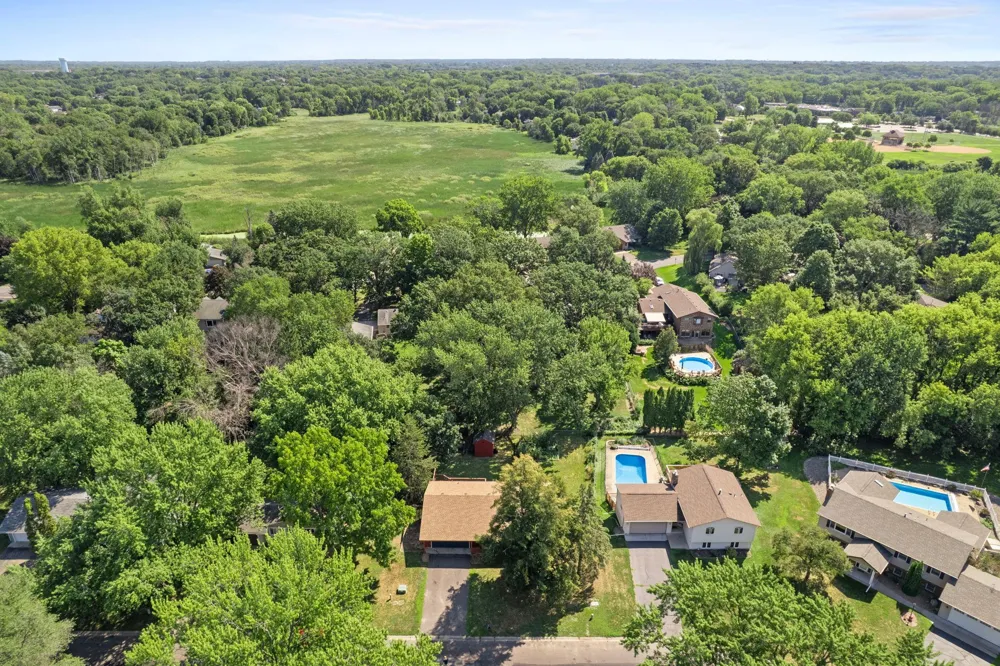 4212 Desoto Street Vadnais Heights, MN 55127