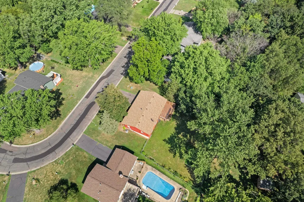 4212 Desoto Street Vadnais Heights, MN 55127
