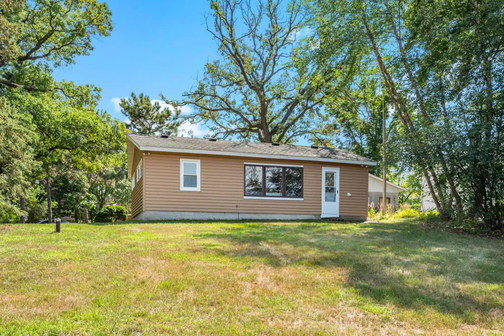 8437 241st Avenue NE Stacy, MN 55079
