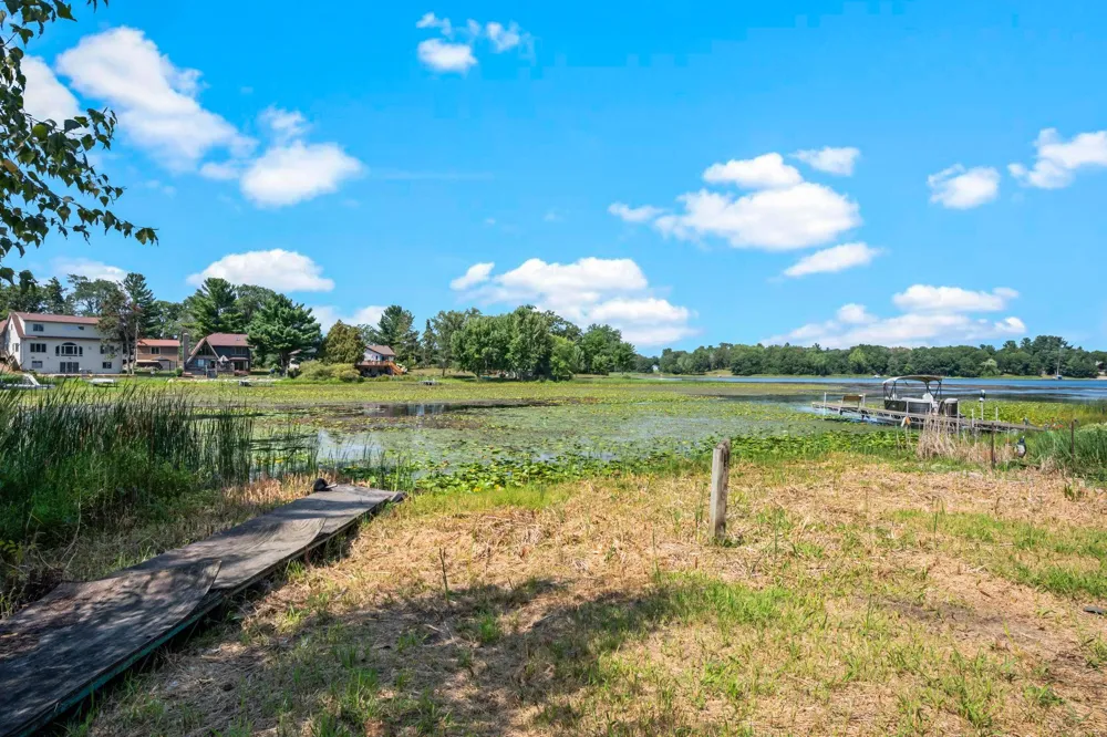 8437 241st Avenue NE Stacy, MN 55079