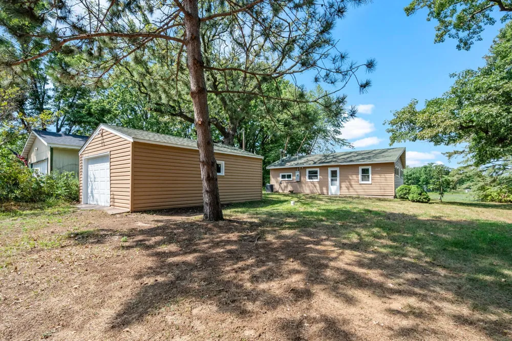 8437 241st Avenue NE Stacy, MN 55079
