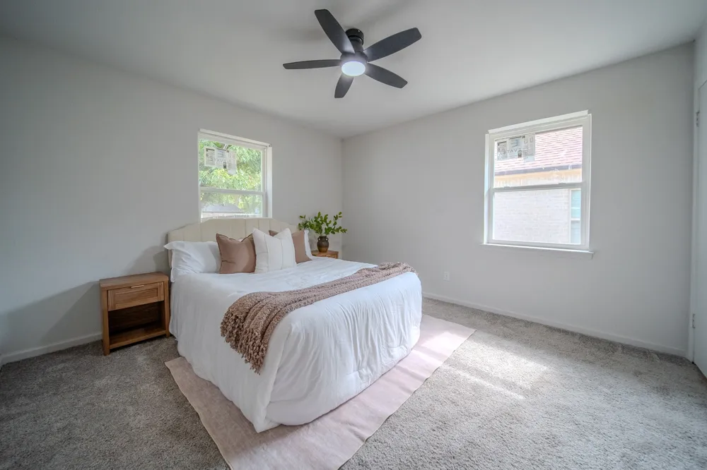821 Lexington Drive Lancaster, TX 75134