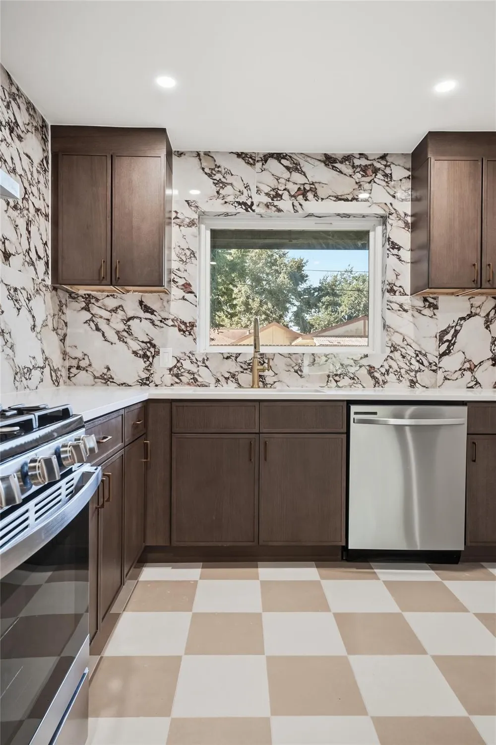 4709 Nina Lee Lane Houston, TX 77092