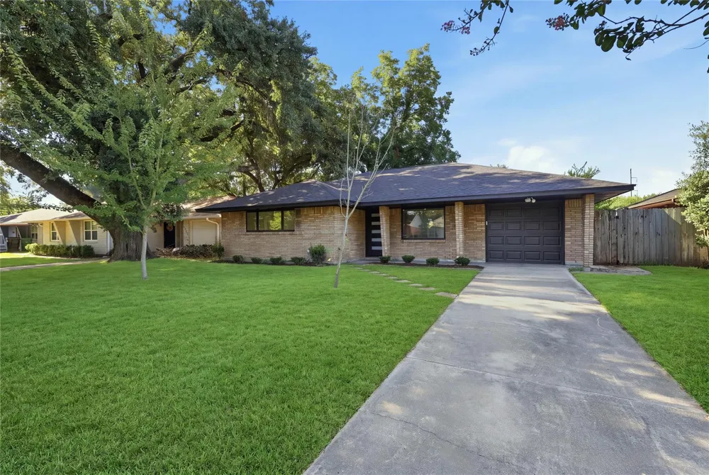 4709 Nina Lee Lane Houston, TX 77092