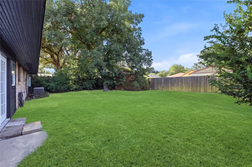 4709 Nina Lee Lane Houston, TX 77092