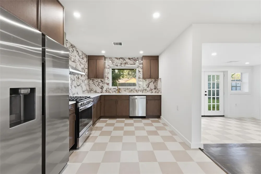 4709 Nina Lee Lane Houston, TX 77092