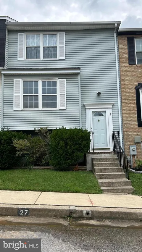 25 PIEDMONT COURT