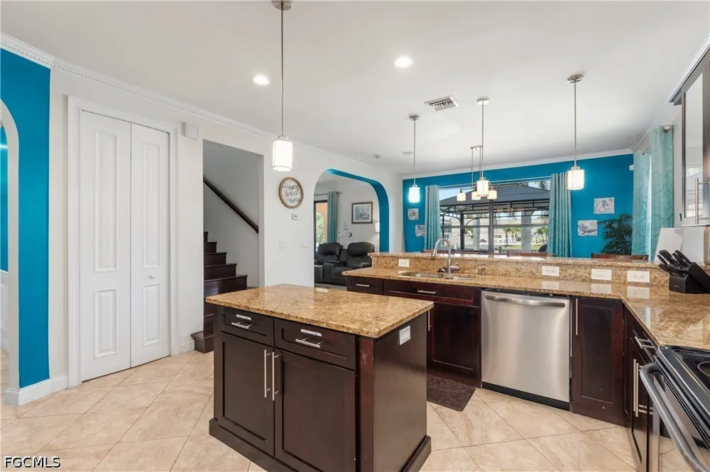 Rutland Court Cape Coral, FL 33904