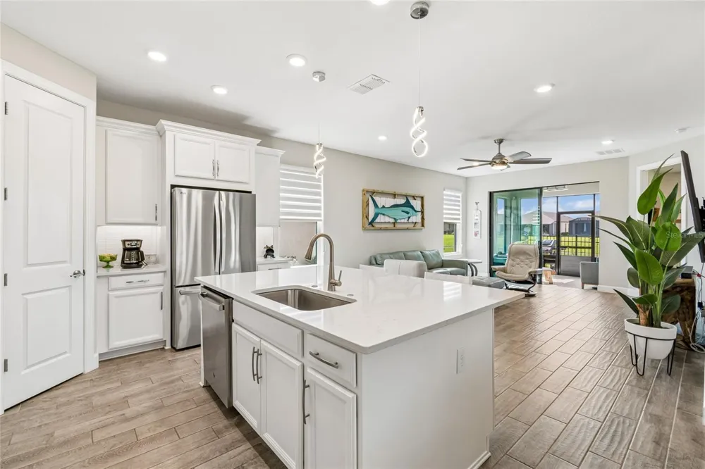 779 VIA COMO ST Poinciana, FL 34759