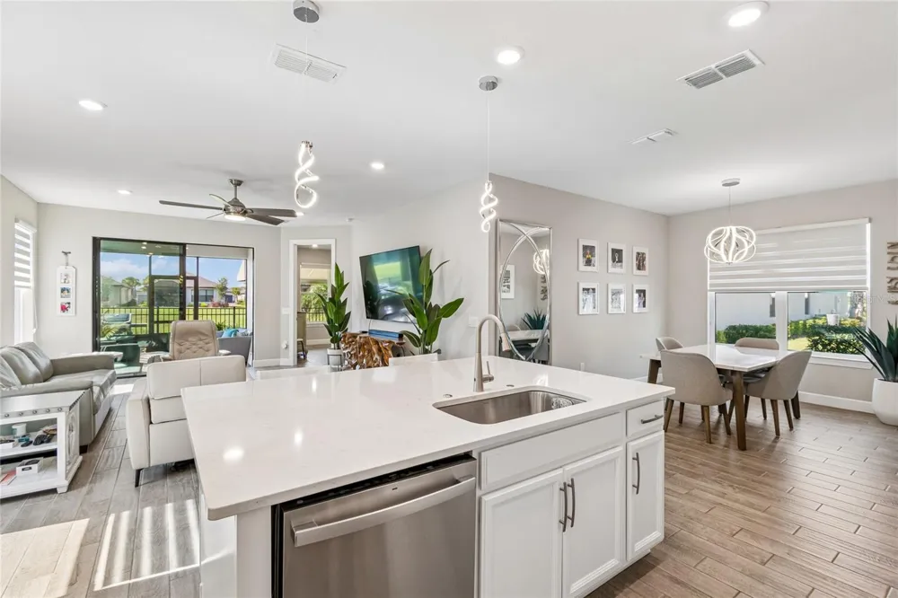 779 VIA COMO ST Poinciana, FL 34759