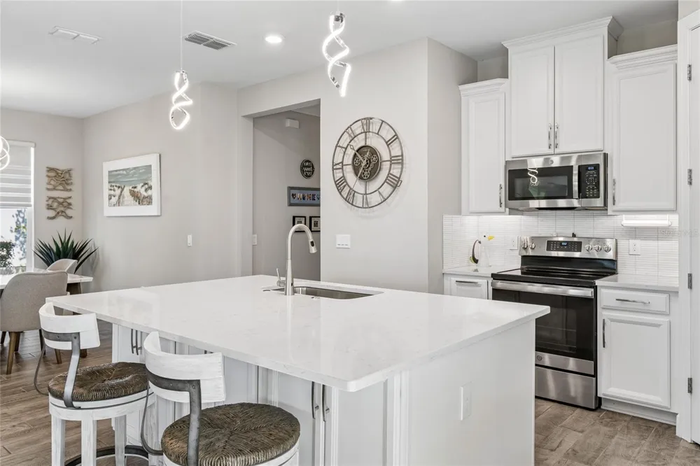 779 VIA COMO ST Poinciana, FL 34759