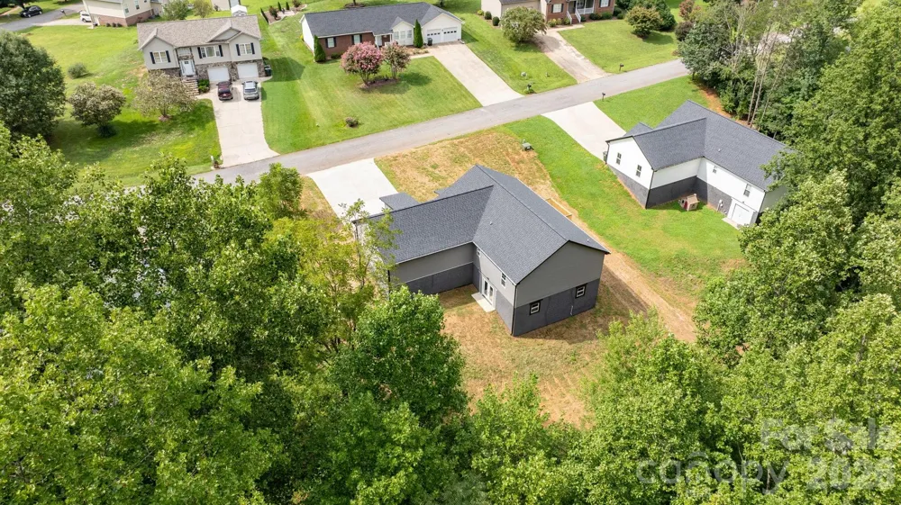 128 Buck Shoals Circle Hudson, NC 28638