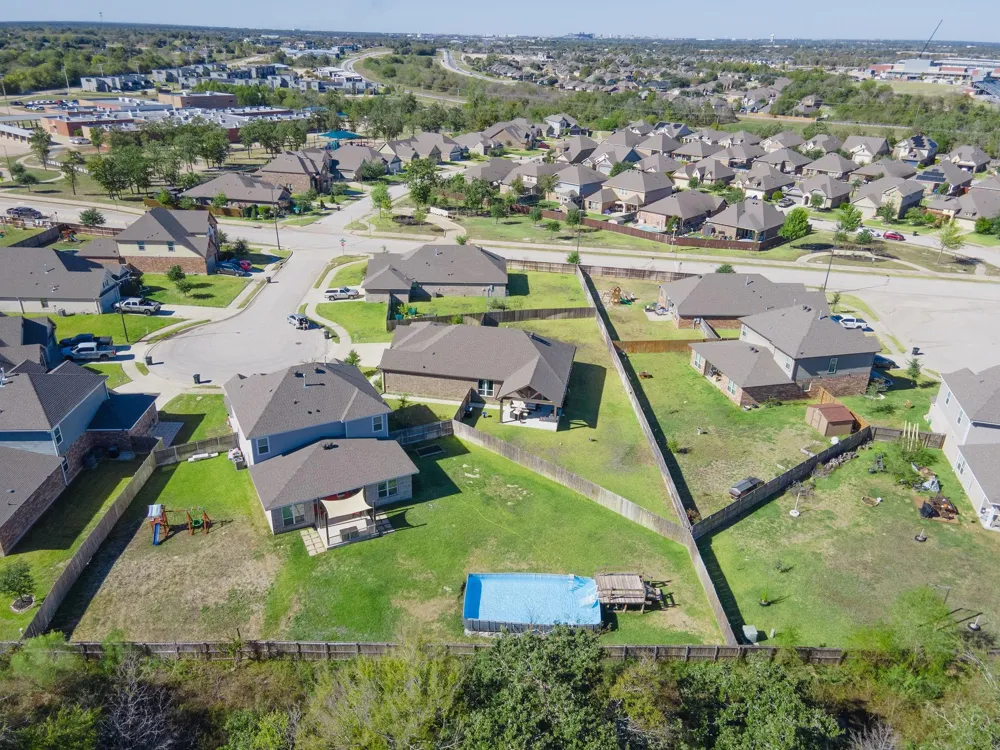 4105 Gregg Court College Station, TX 77845