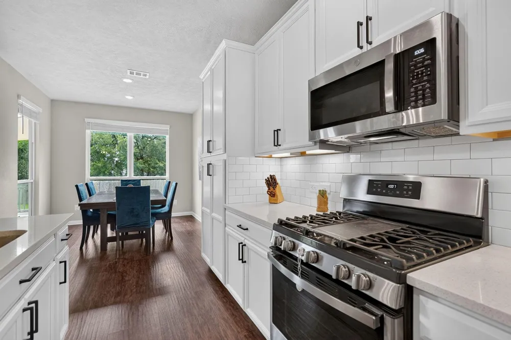 4105 Gregg Court College Station, TX 77845