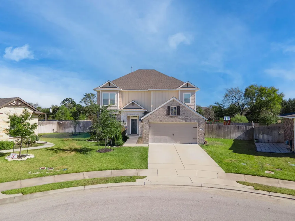 4105 Gregg Court College Station, TX 77845