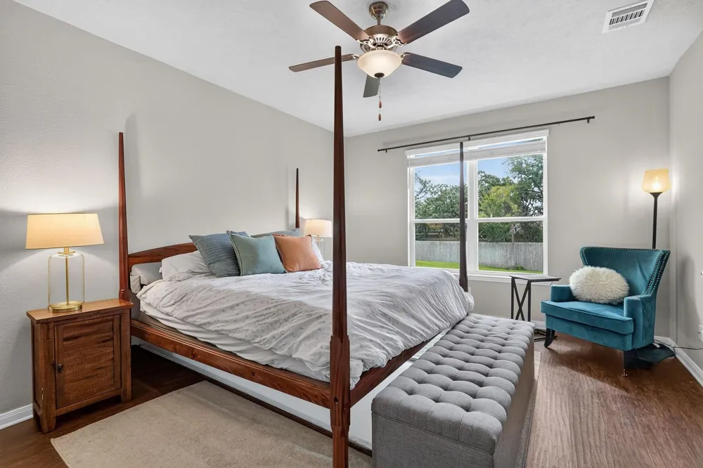 4105 Gregg Court College Station, TX 77845