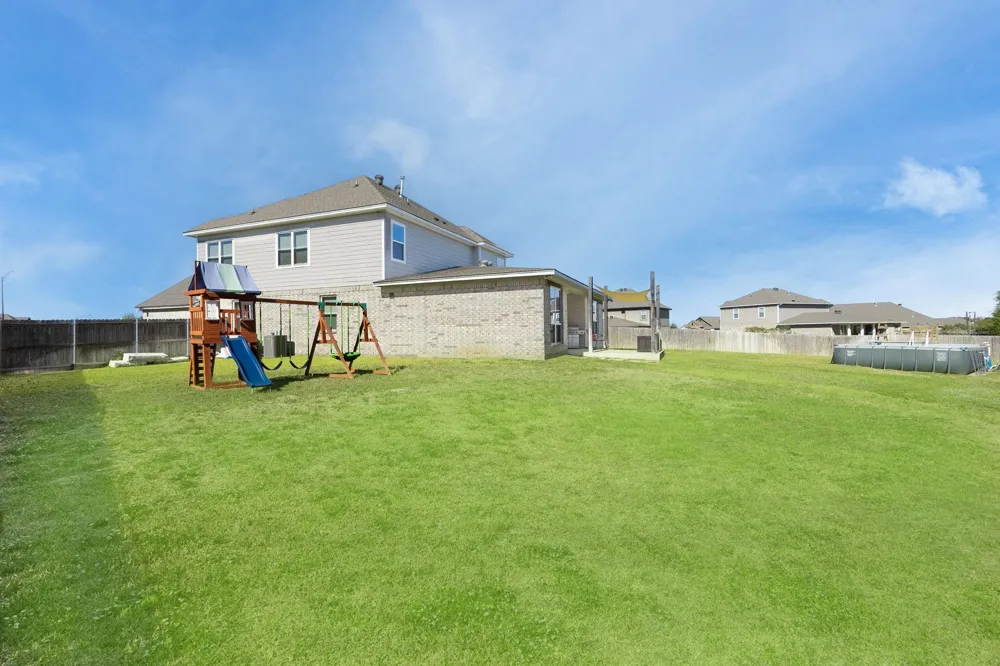 4105 Gregg Court College Station, TX 77845