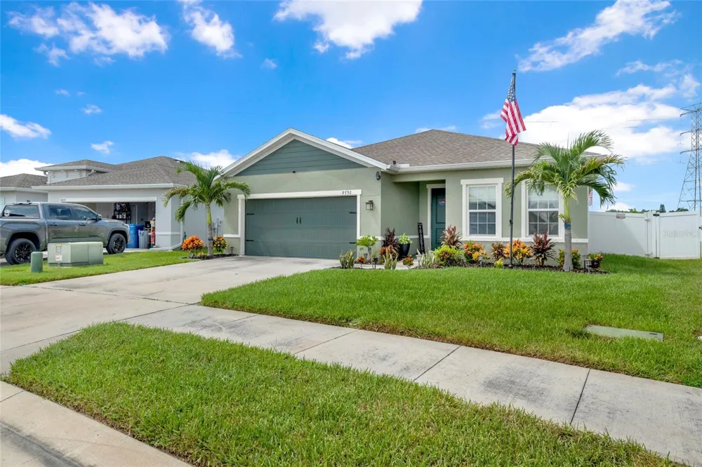 8792 PRAIRIE CREEK DRIVE New Port Richey, FL 34655