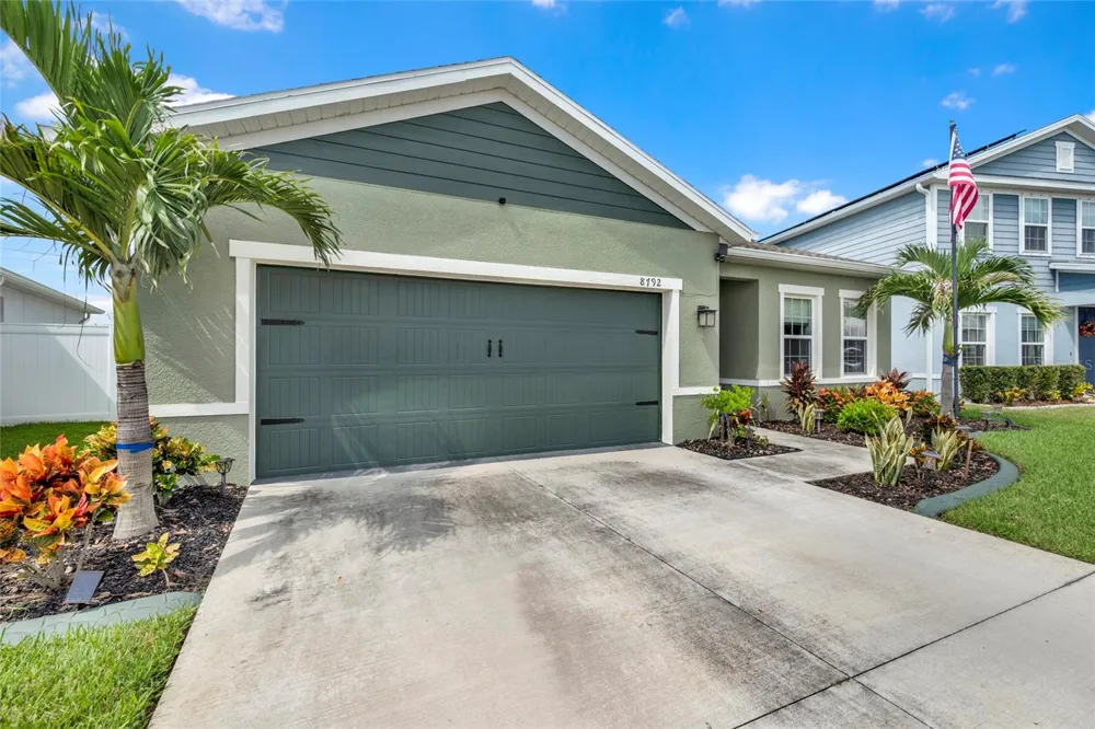 8792 PRAIRIE CREEK DRIVE New Port Richey, FL 34655