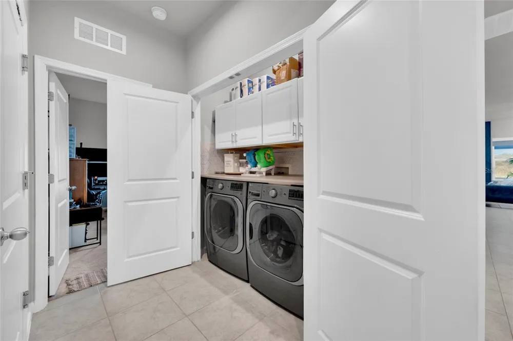 8792 PRAIRIE CREEK DRIVE New Port Richey, FL 34655