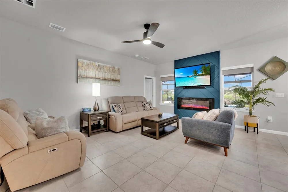 8792 PRAIRIE CREEK DRIVE New Port Richey, FL 34655