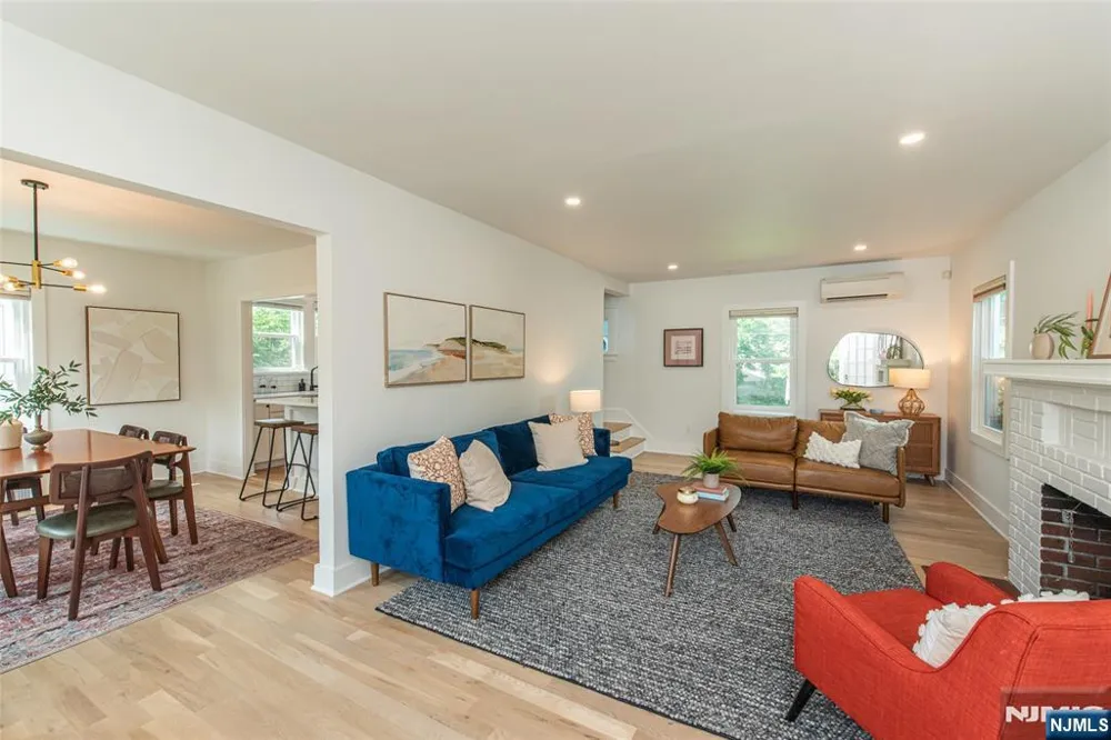 22 Euclid Place Montclair, NJ 07042
