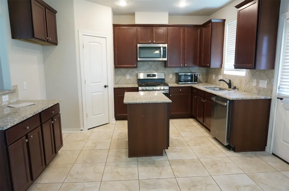 3539 Christopher Dr Missouri City, TX 77459