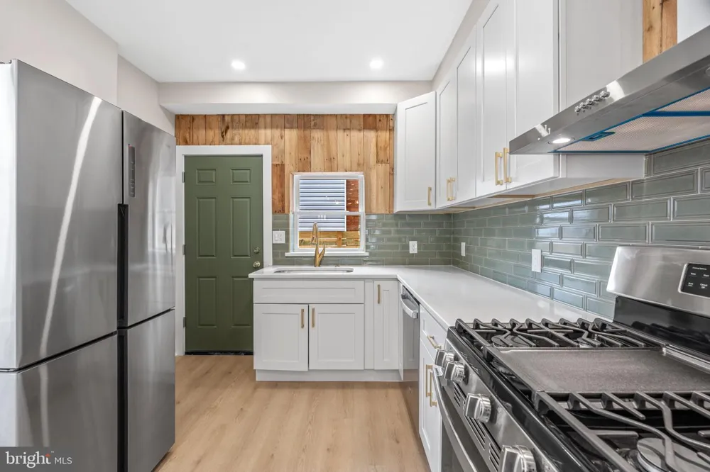 4259 SALMON STREET Philadelphia, PA 19137