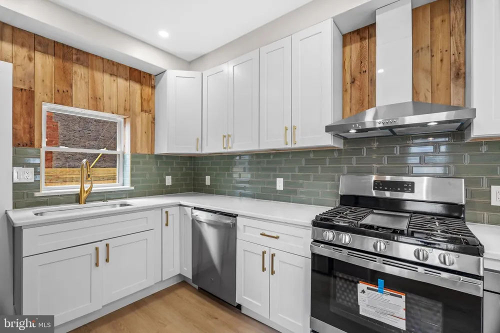4259 SALMON STREET Philadelphia, PA 19137