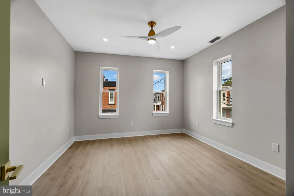 4259 SALMON STREET Philadelphia, PA 19137